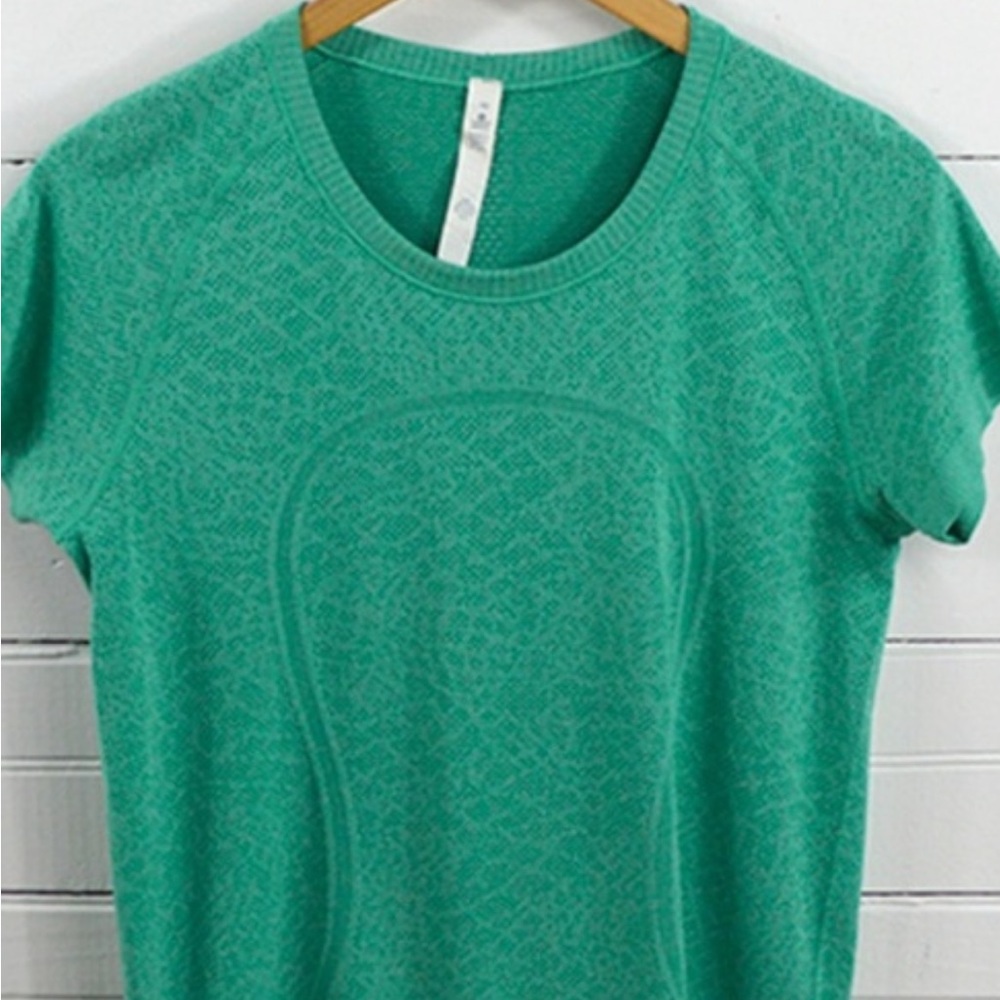 Green Lululemon Swiftly Short Sleeve Tech